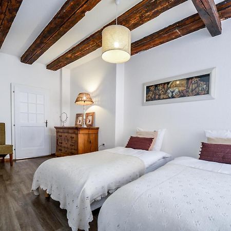 Les Appartements De Louise Riquewihr Exterior foto
